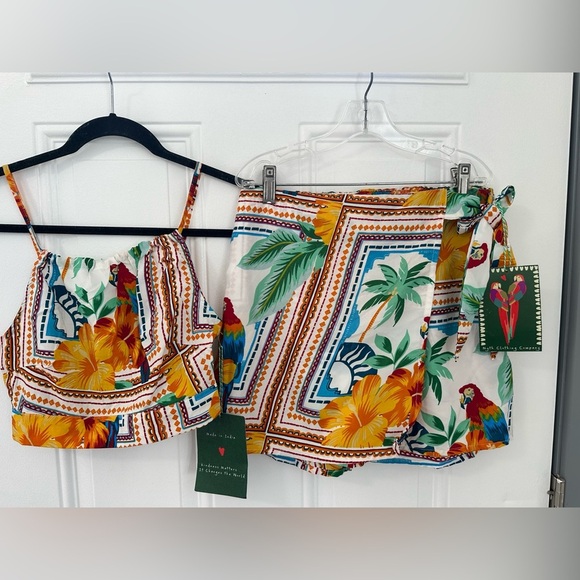 Live 4 Truth Tropical Parrot & Palm Print Two-Piece Skort set Size Small - Picture 6 of 16